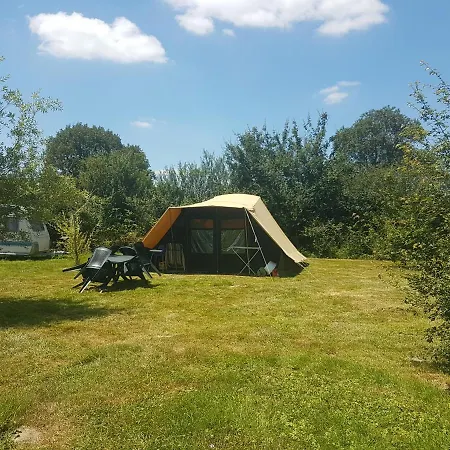 Le Petit Moulin